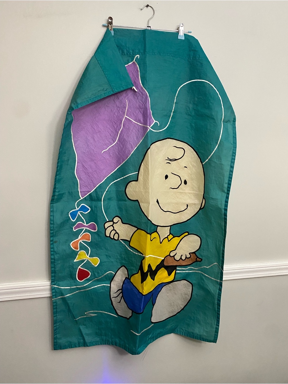 Vintage Charlie Brown Peanuts Kite Garden Flag 27x43